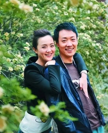 两人竟然是夫妻这3对冷门夫妻真少见不朽情缘电子游戏“八竿子打不着”的(图4)