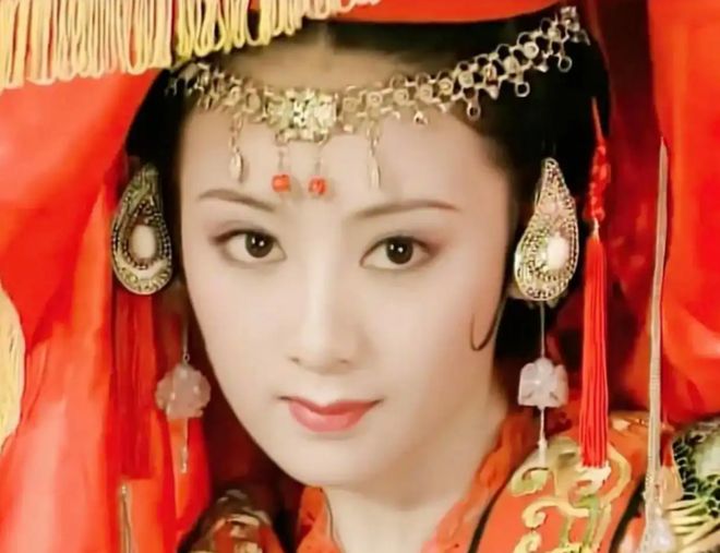 两人竟然是夫妻这3对冷门夫妻真少见不朽情缘电子游戏“八竿子打不着”的(图7)