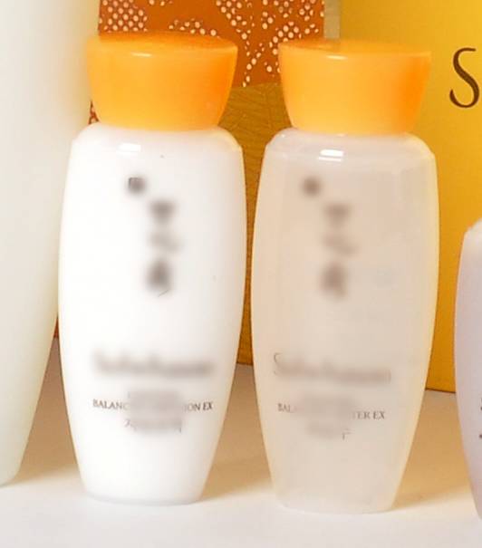 但造假已成公开秘密！你看到的可能是“假的直播”mg不朽情缘游戏登录入口警惕丨现在流行直播代购(图3)